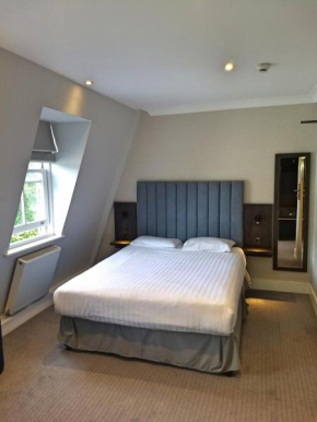Отель Garden Court Hotel  Лондон